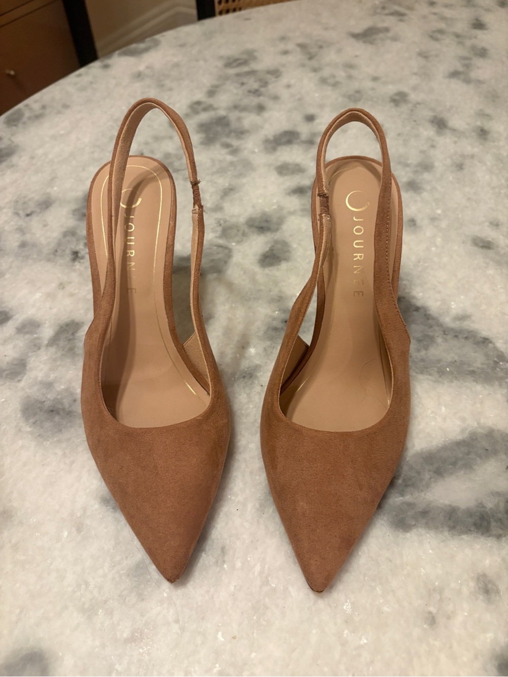 Journee Collection Nude Womens Comfort  Pump